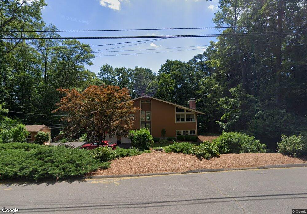 112 Linsley Lake Rd, North Branford, CT 06471 - photo 1