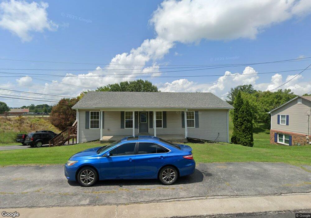 952 Bob o Link Dr, Harrodsburg, KY 40330 - photo 1