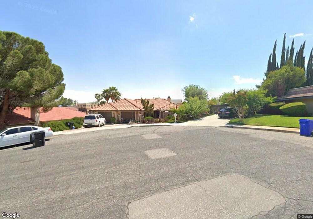 13918 Hillview Place, Victorville, CA 92395 - photo 1