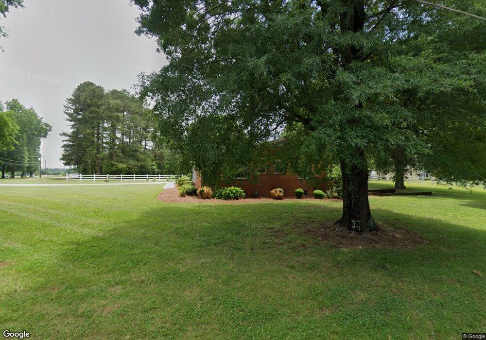 115 N Greenbriar Rd, Statesville, NC 28625 - photo 1