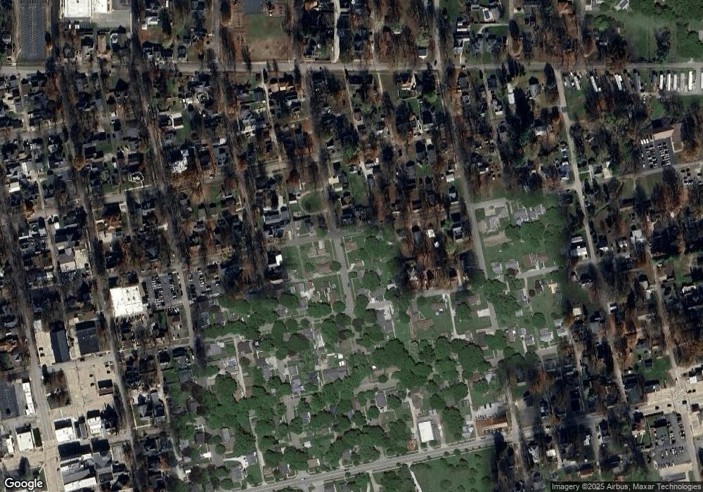 522 8th St, Covington, IN 47932 - photo 1