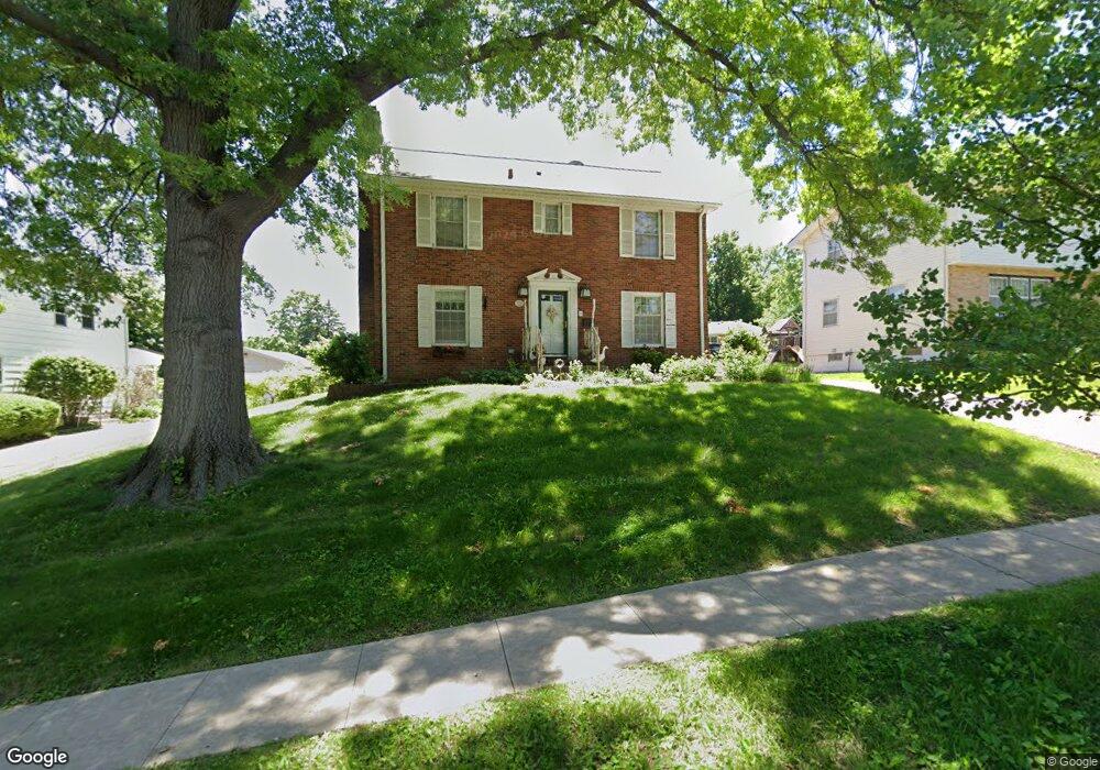 2538 Madison Ave, Des Moines, IA 50310 - photo 1