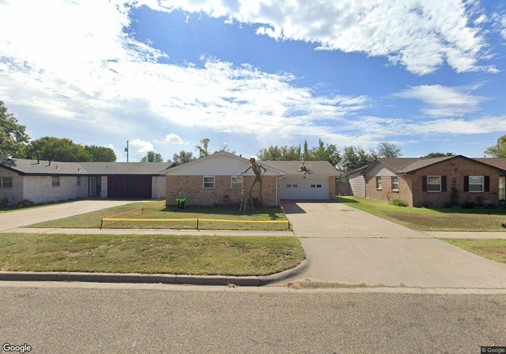 812 Shamrock Dr, Dumas, TX 79029 - photo 1