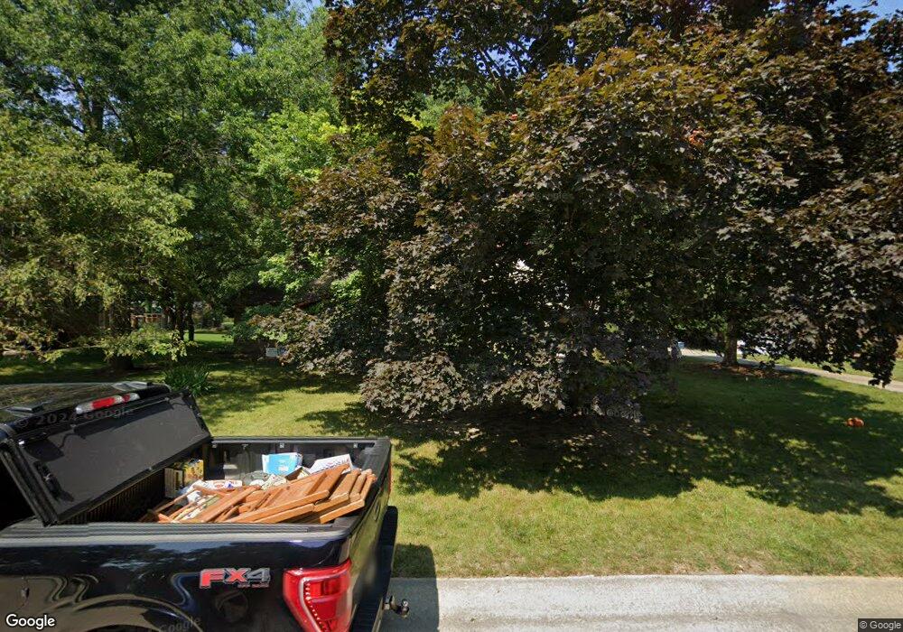 8436 Sarah Ln, Grosse Ile, MI 48138 - photo 1