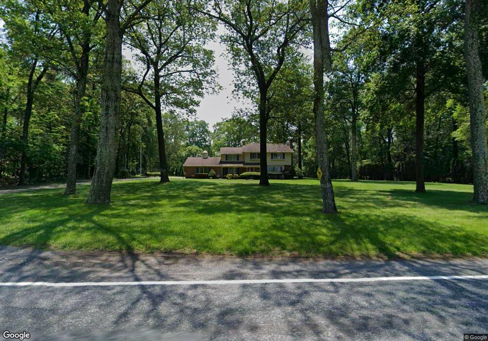 2983 Valley View Dr, Bath, PA 18014 - photo 1