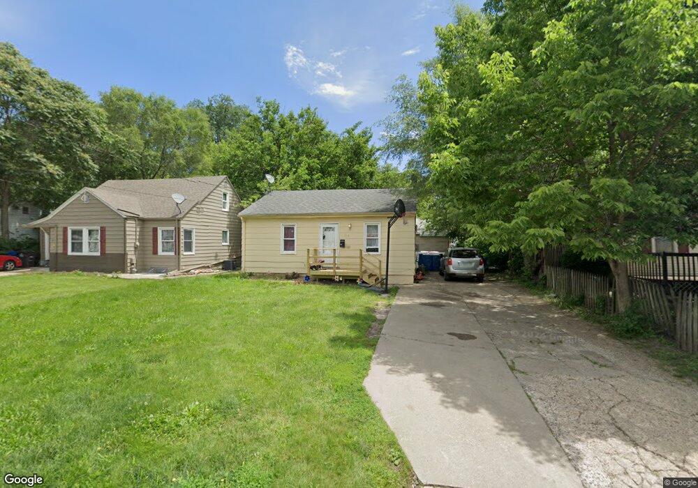 813 E 28th St, Des Moines, IA 50317 - photo 1