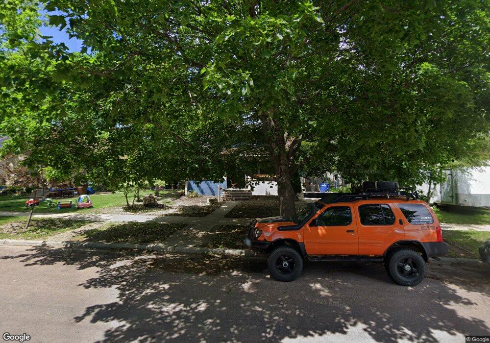 404 W 11th Ave, Mitchell, SD 57301 - photo 1