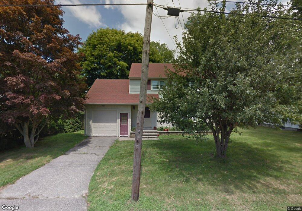 183 Chases Ln, Middletown, RI 02842 - photo 1