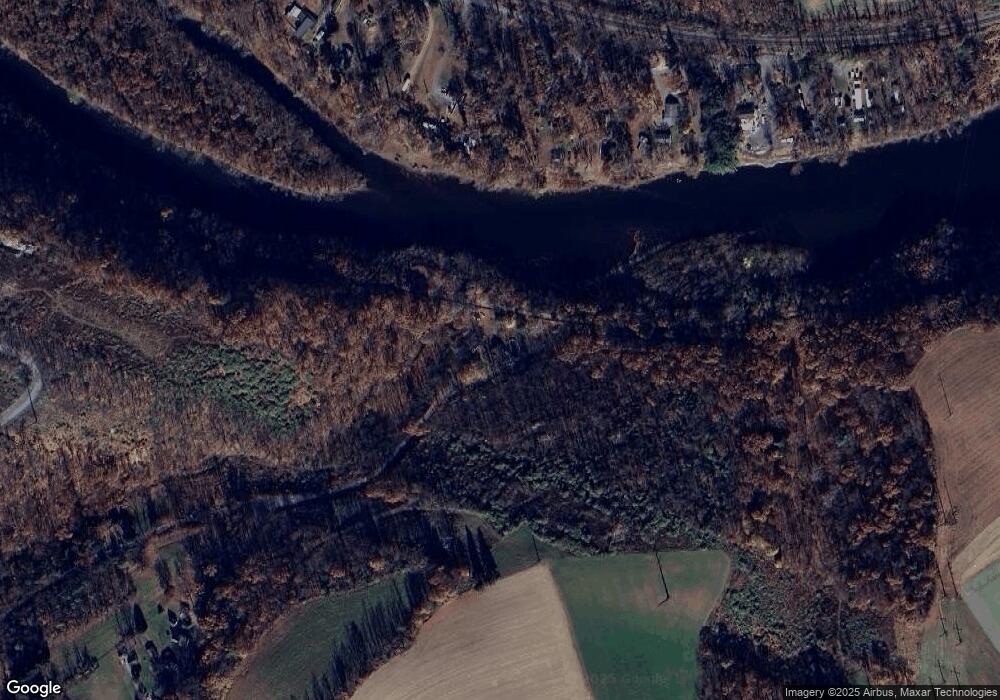 1806 Rockdale Rd, Slatington, PA 18080 - photo 1