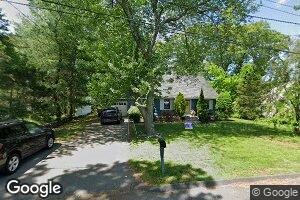 7 Gingerbrook Dr, Trumbull, CT 06611