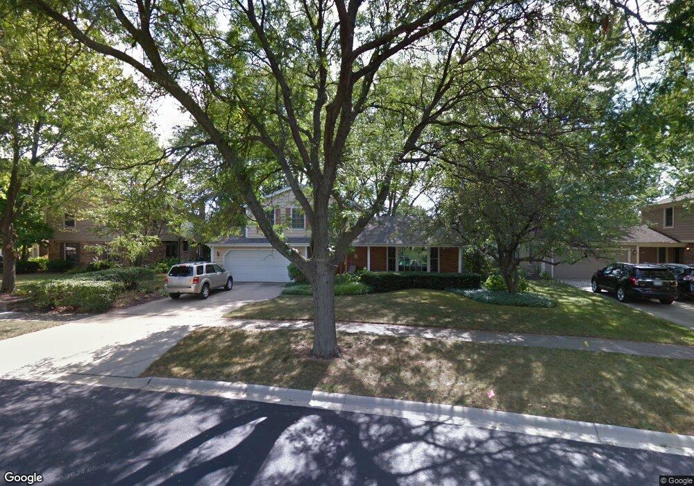 1566 Apache Dr, Naperville, IL 60563 - photo 1