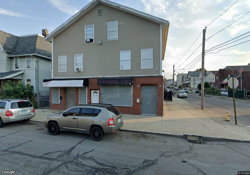 264 Pequonnock St unit 1, Bridge Port, CT 06604 - photo 1