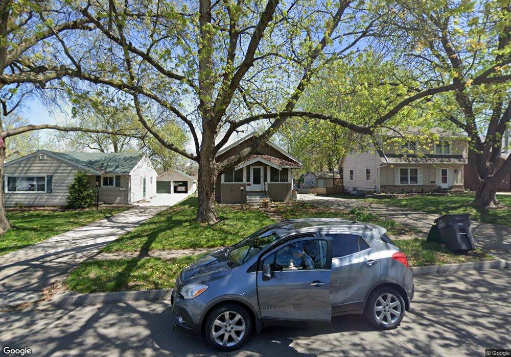 3627 49th St, Des Moines, IA 50310 - photo 1
