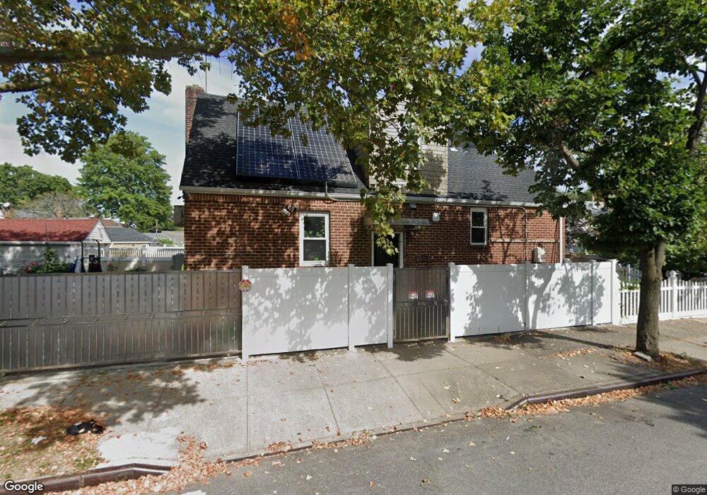 5850 192nd St, Fresh Meadows, NY 11365 - photo 1