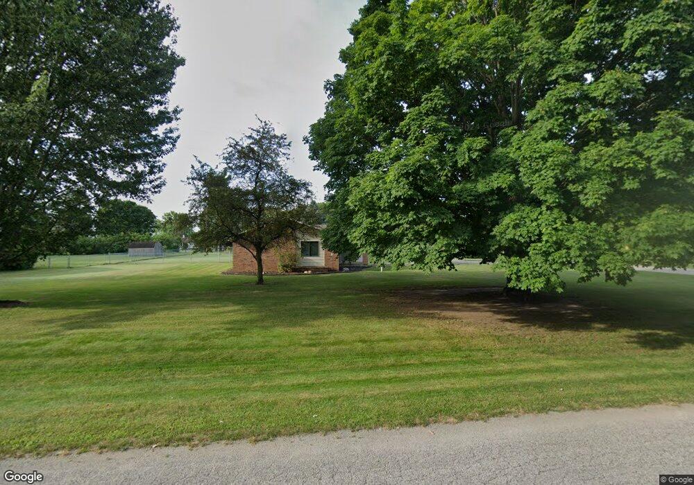 472 W Powell Dr, La Porte, IN 46350 - photo 1