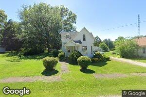 556 S Spruce St, Nokomis, IL 62075