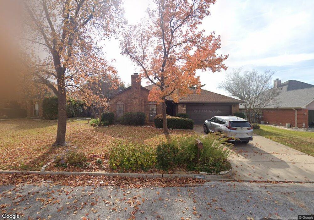 8536 Smith Dr, North Richland Hills, TX 76182 - photo 1