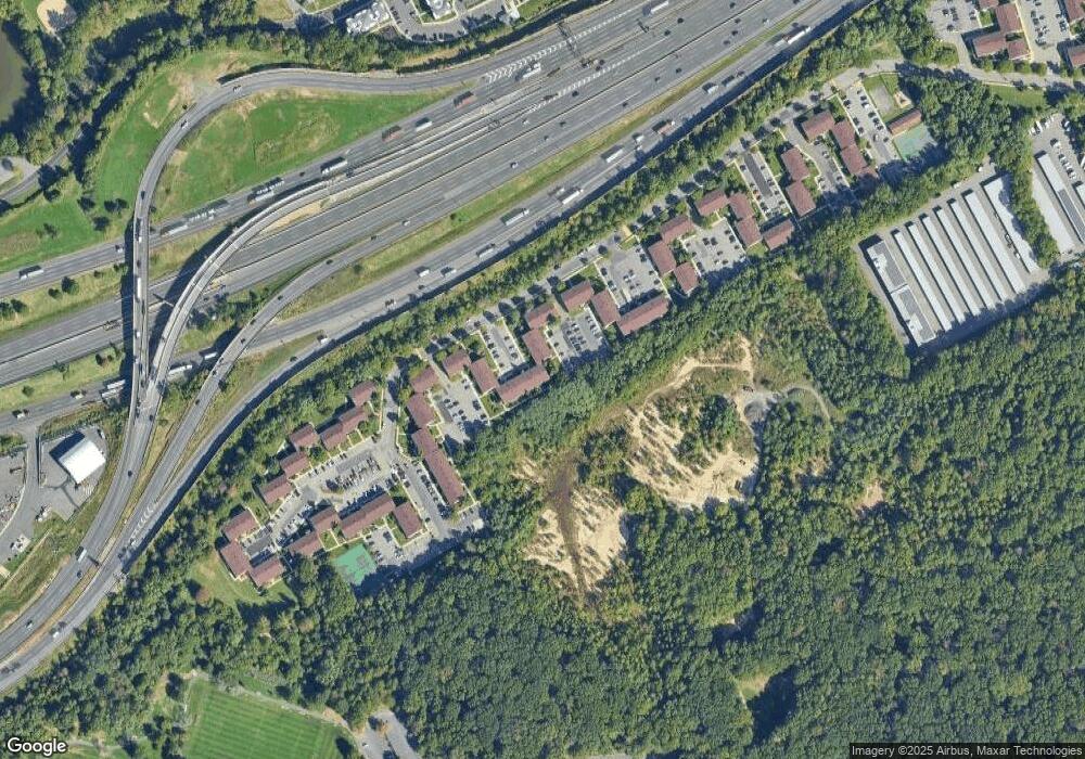 614 Cricket Ln unit 614, Woodbridge, NJ 07095 - photo 1