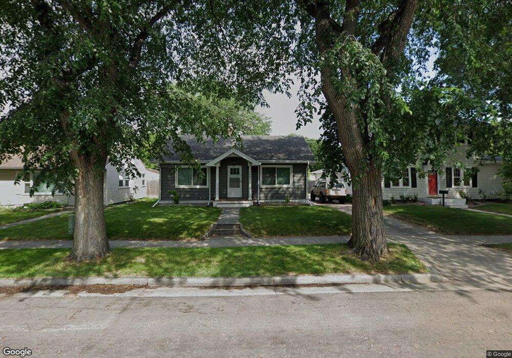 1405 12th St N, Fargo, ND 58102 - photo 1