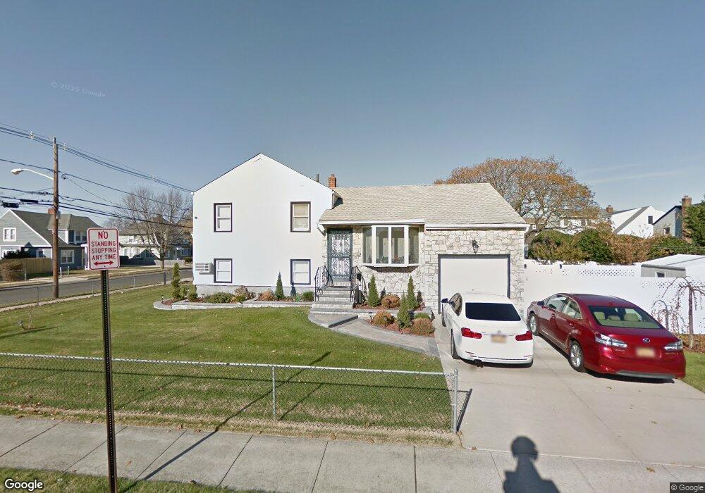 62 Casino St, Freeport, NY 11520 - photo 1