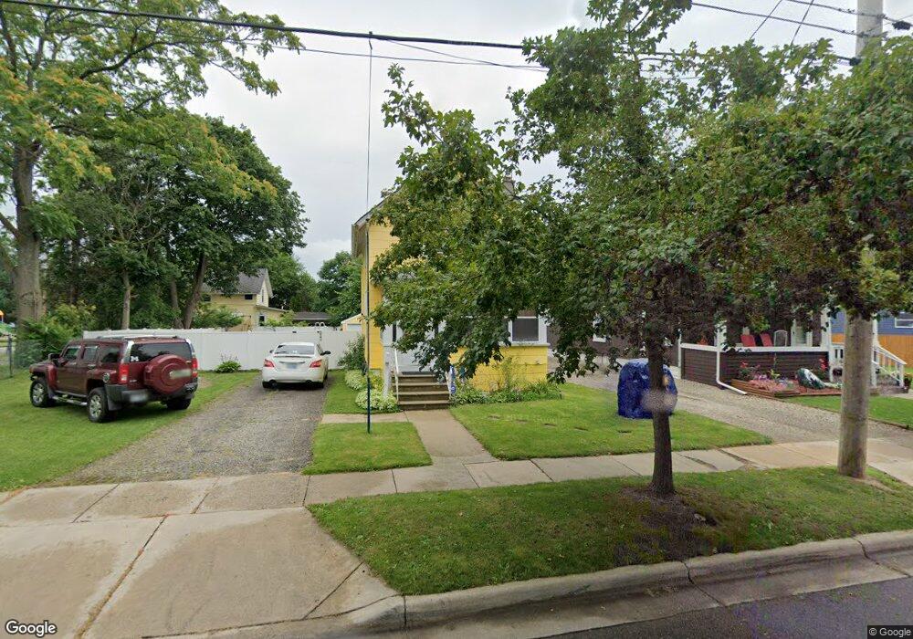 920 Chicago Ave, Lansing, MI 48915 - photo 1