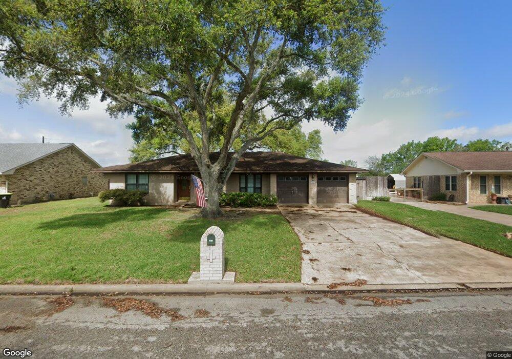 3813 Heatherglen St, Bay City, TX 77414 - photo 1