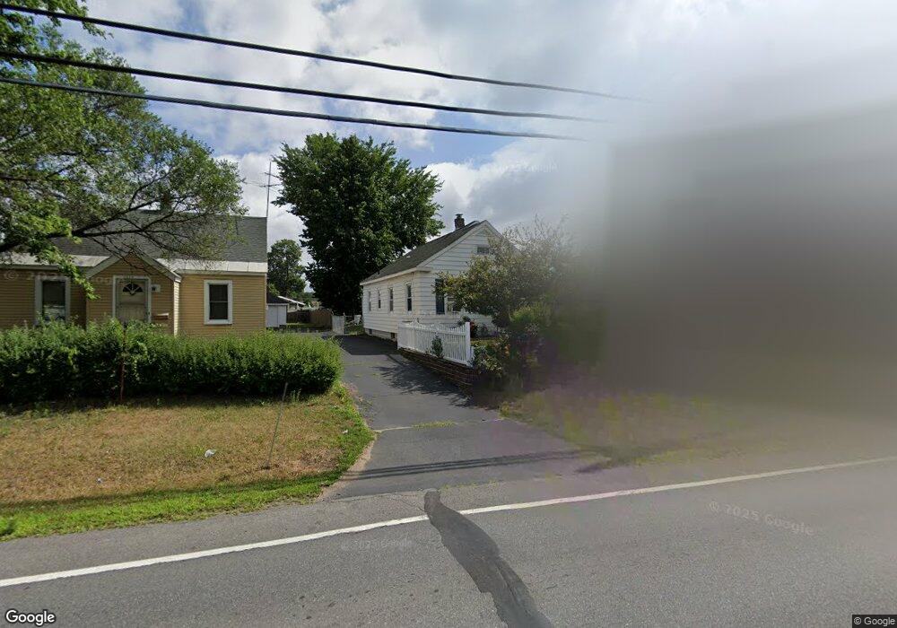 1521 Curry Rd, Schenectady, NY 12306 - photo 1