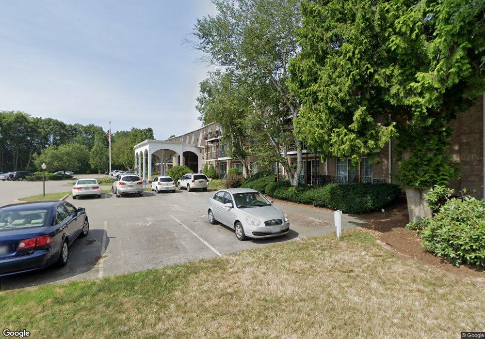 75 Oaklawn Ave unit 75-319, Cranston, RI 02920 - photo 1