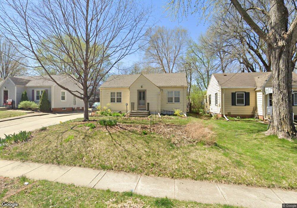 1702 46th St, Des Moines, IA 50310 - photo 1
