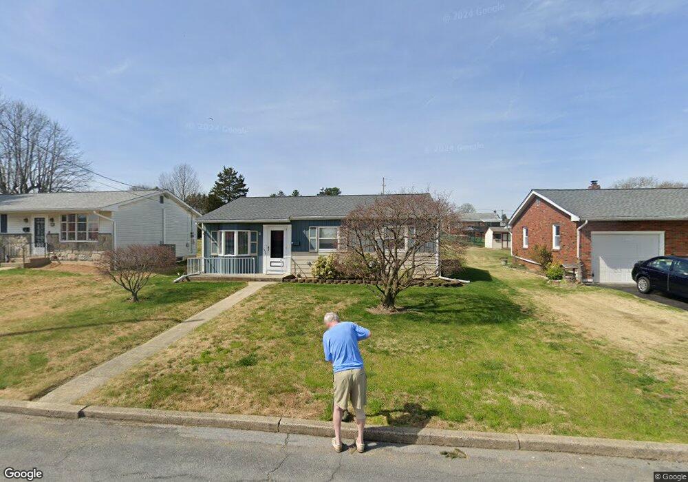 1232 S Fountain St unit 1234, Allentown, PA 18103 - photo 1