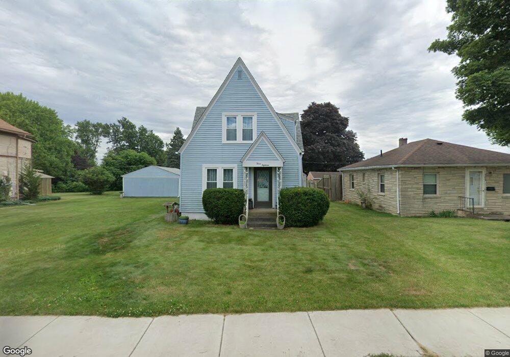 318 W 10th St, La Porte, IN 46350 - photo 1