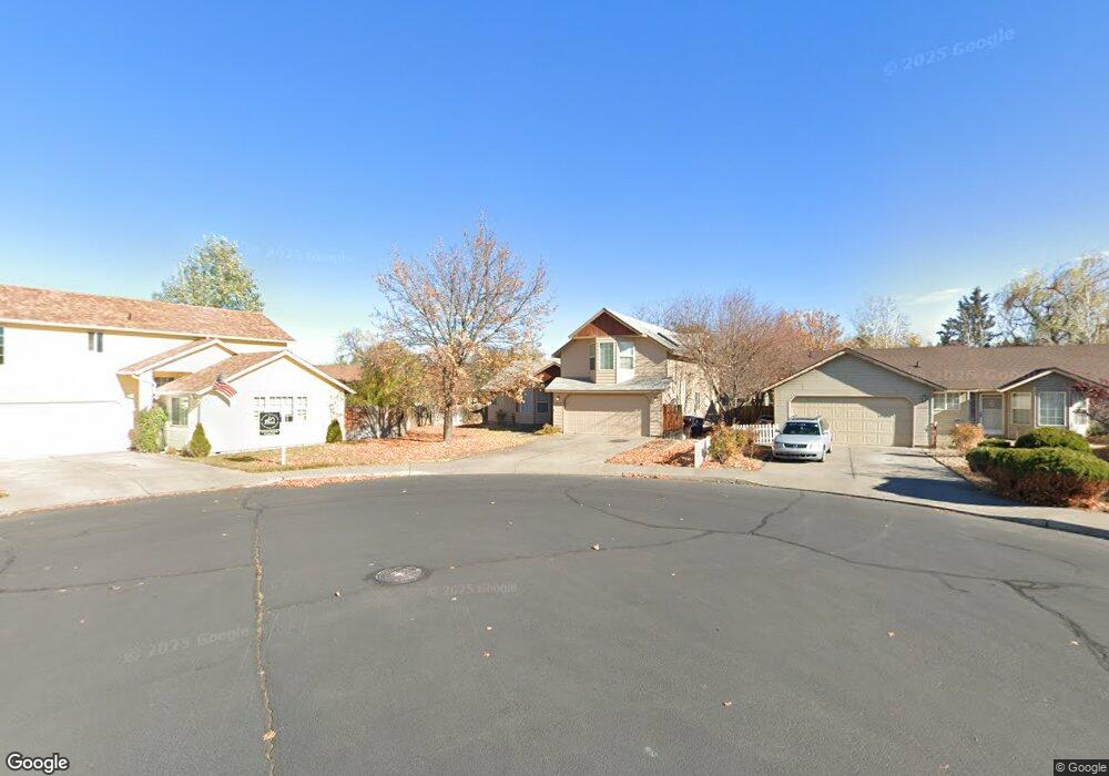 2030 SW 28th Ct, Redmond, OR 97756 - photo 1