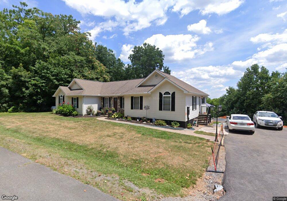 726 Zodiac Ln, Bunker Hill, WV 25413 - photo 1