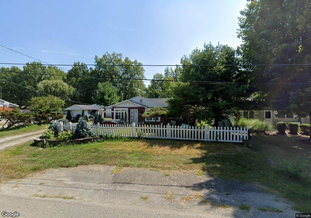 699 Powers Ave, Lima, OH 45801 - photo 1