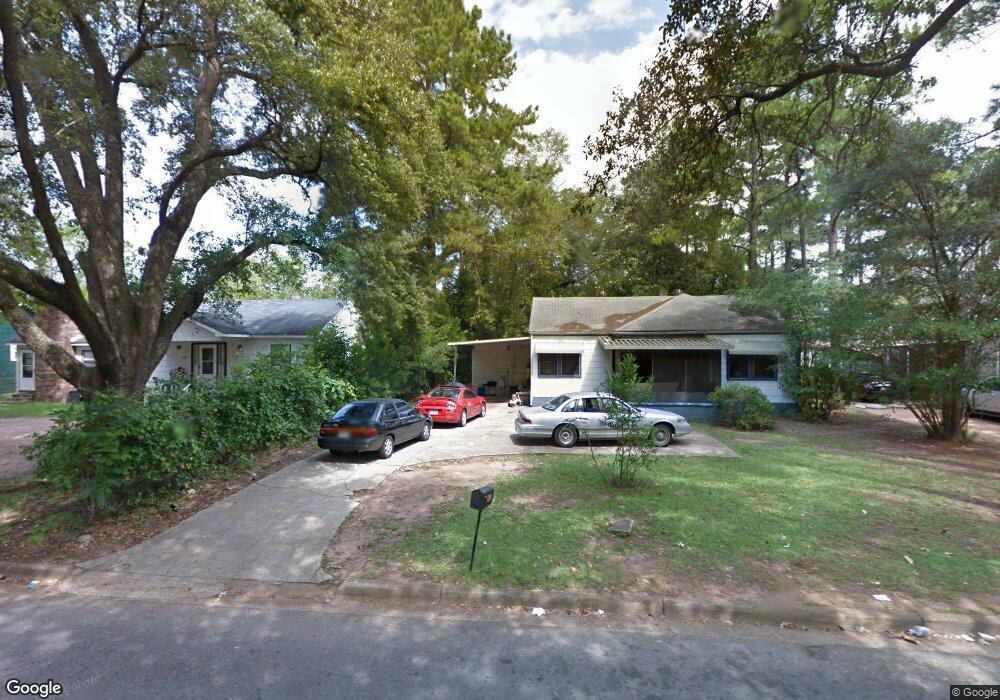 1417 Edgerly Ave, Albany, GA 31707 - photo 1