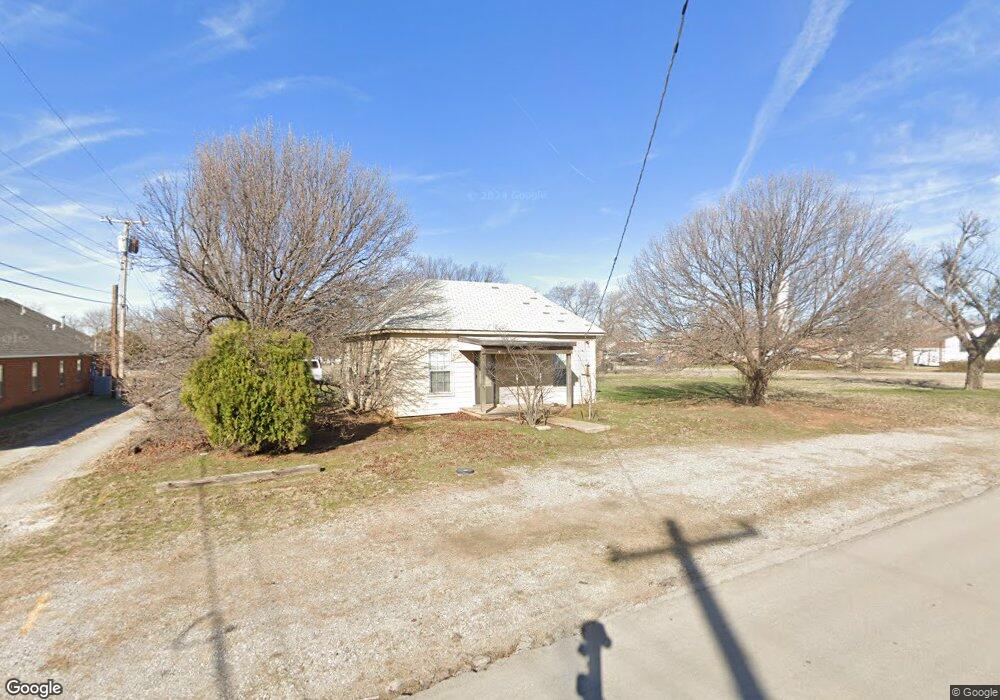 401 S 4th St, Cache, OK 73527 - photo 1