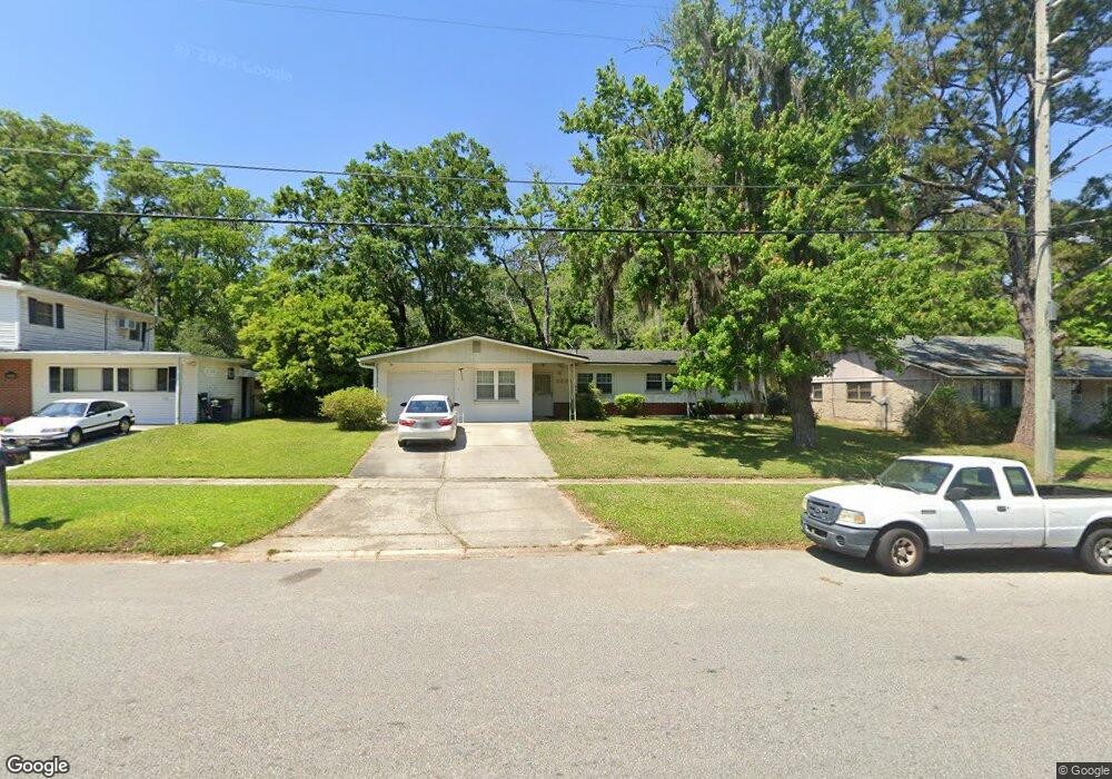 2634 Hugh Edwards Dr, Jacksonville, FL 32210 - photo 1