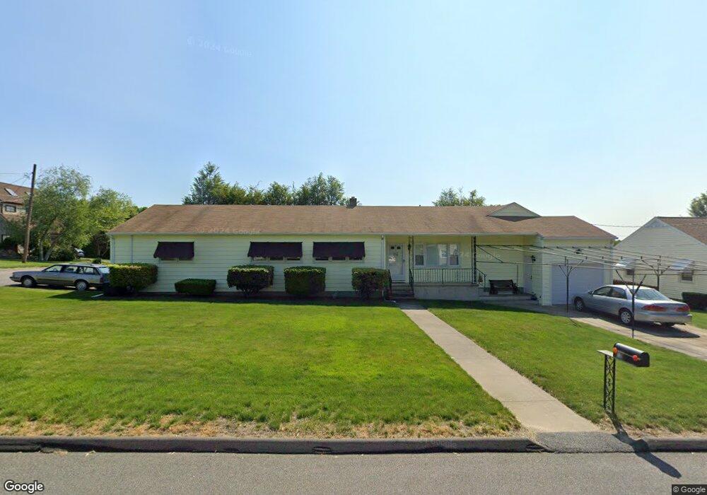 18 Morris Ave, Trumbull, CT 06611 - photo 1