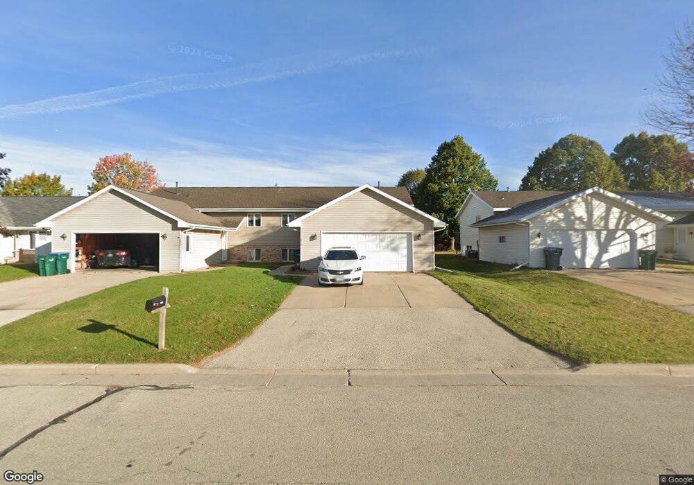 2910 W Glenpark Dr, Appleton, WI 54914 - photo 1