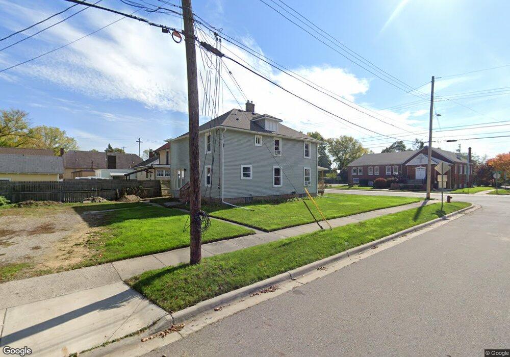 722 W Mount Hope Ave, Lansing, MI 48910 - photo 1