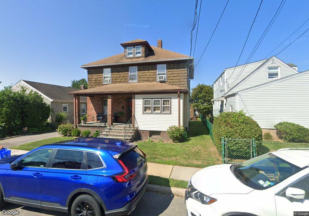 26 East Ave, Glen Cove, NY 11542 - photo 1