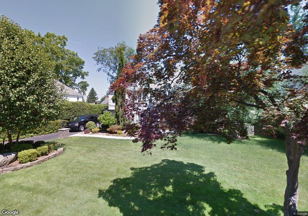 257 Mill Spring Rd, Manhasset, NY 11030 - photo 1