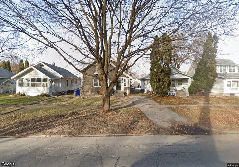 1044 F Ave NW, Cedar Rapids, IA 52405 - photo 1