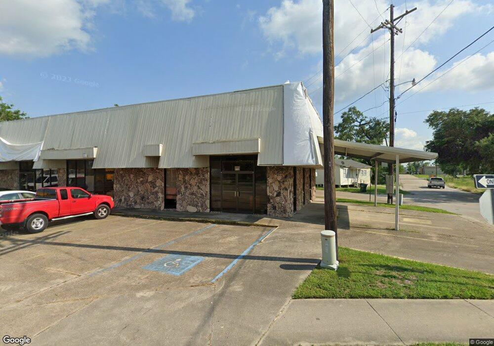 425 and 427 W Tunnel Blvd, Houma, LA 70360 - photo 1