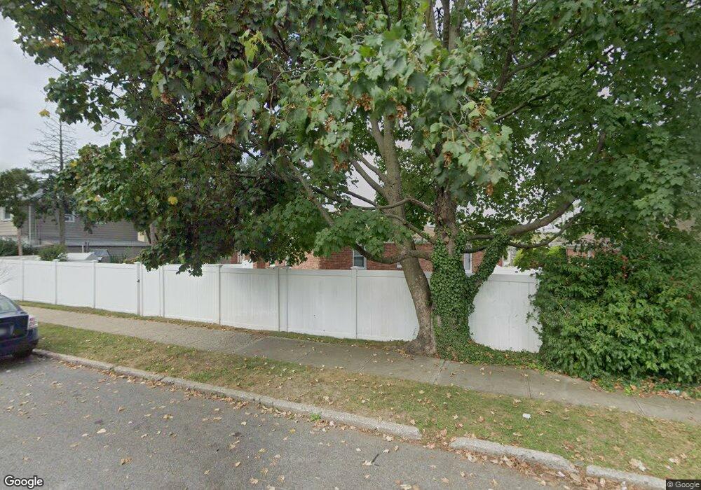 5740 260th St, Little Neck, NY 11362 - photo 1