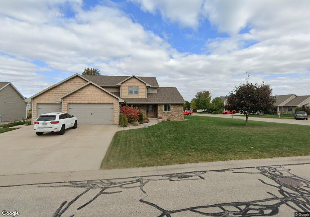 W6020 Nettie Dr, Appleton, WI 54915 - photo 1