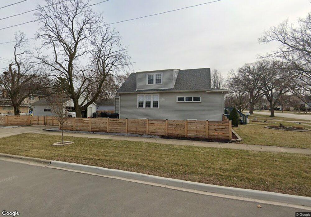 881 S Spring Rd, Elmhurst, IL 60126 - photo 1