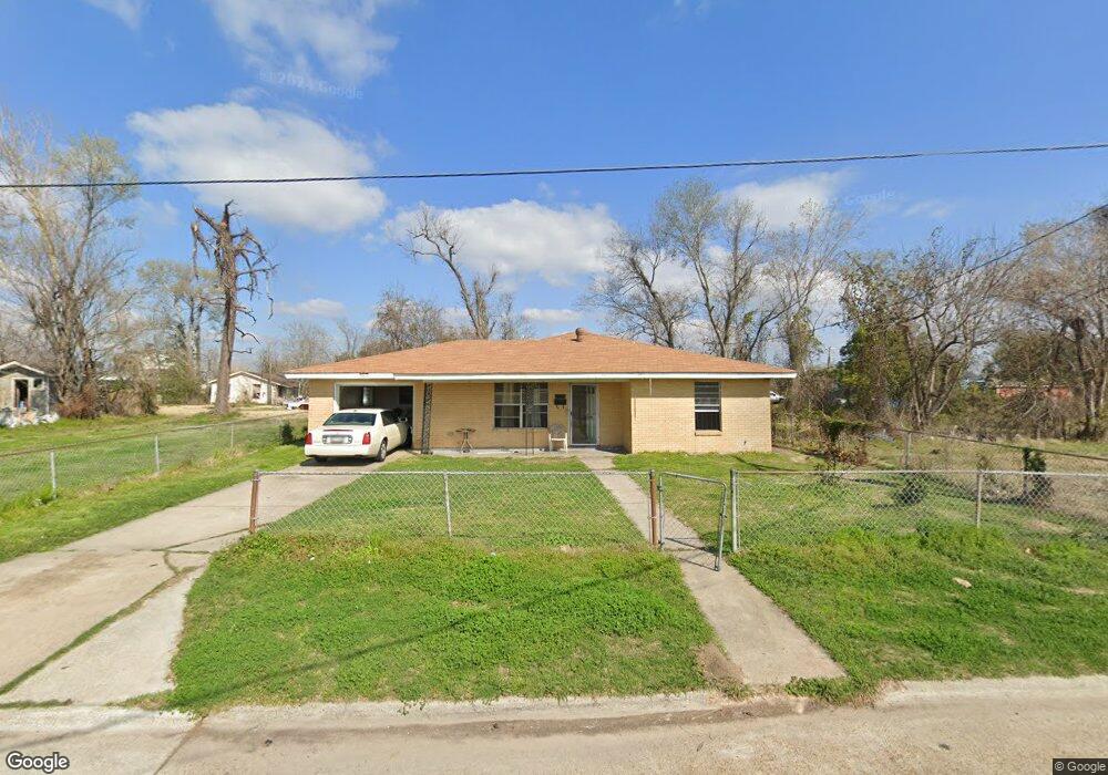 1221 Saint John St, Lake Charles, LA 70601 - photo 1