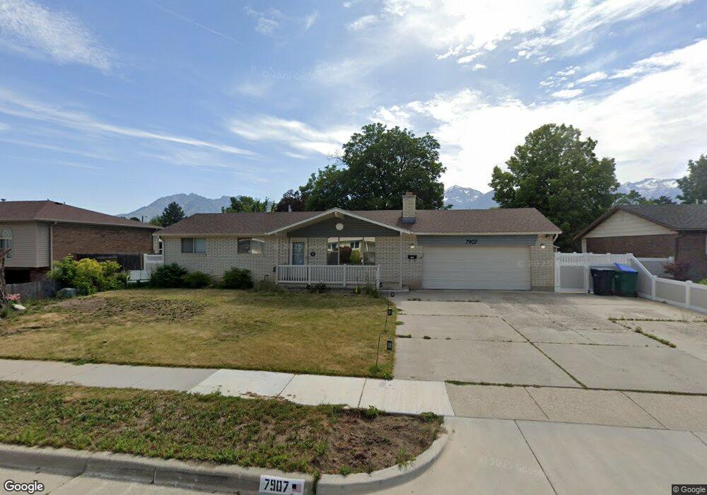 7907 S Ponderosa Cir, Sandy, UT 84094 - photo 1