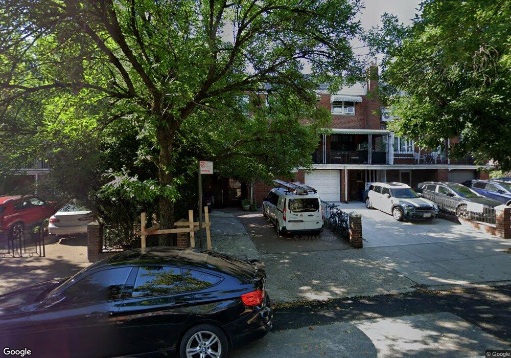 69-06 31st Ave unit 2, Flushing, NY 11377 - photo 1